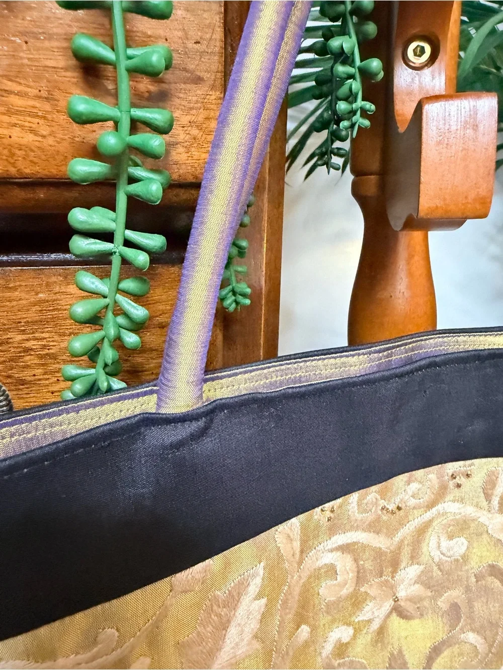 Shiraleah Chicago Beaded Embroidered Jacquard Tote Bag – Boho Chic Evening Purse